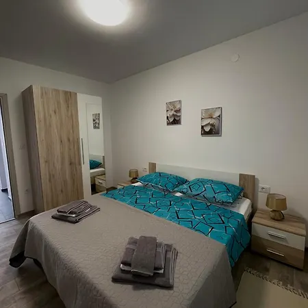 Anamaria Apartman *